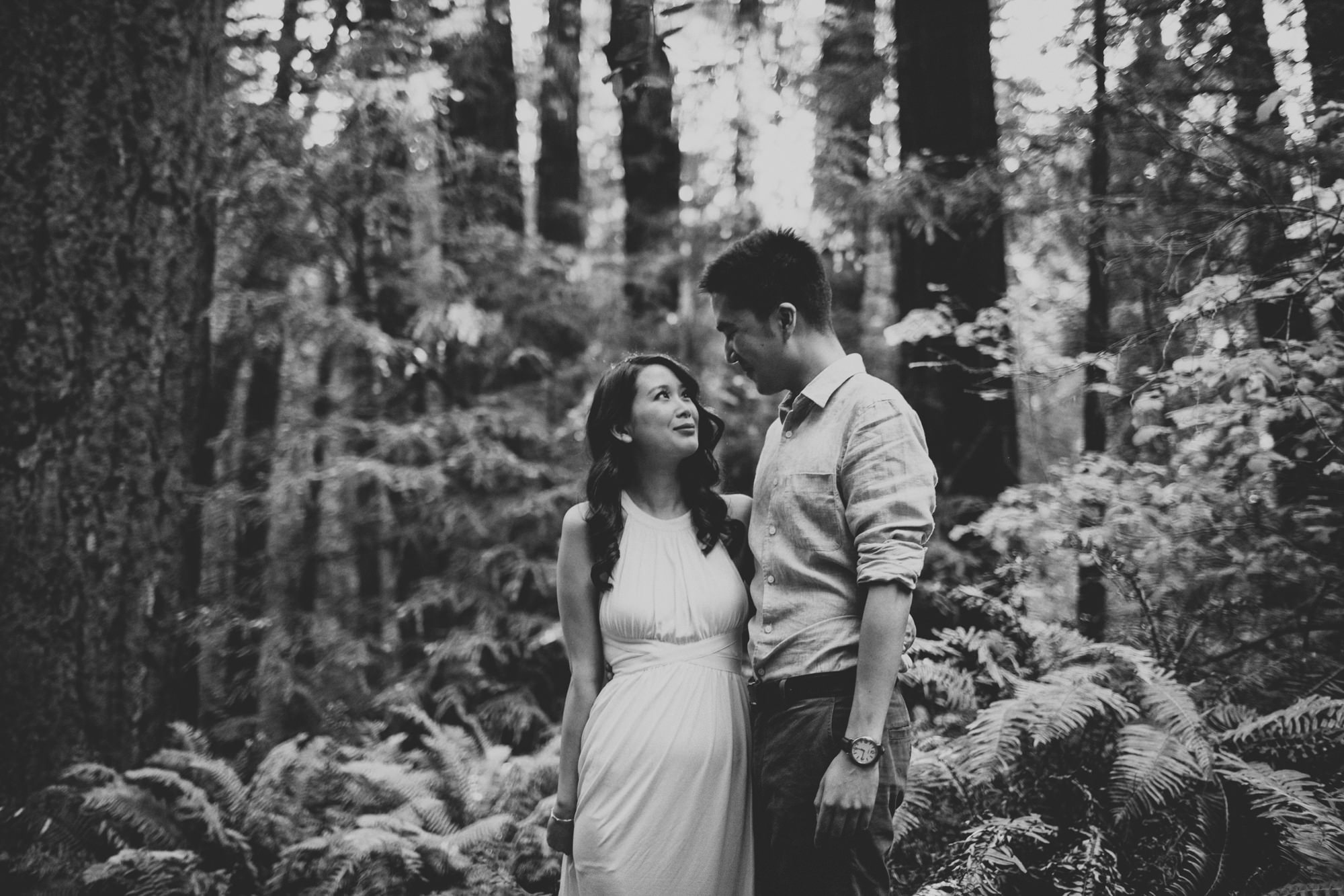Engagement photos in Muir Woods @Anne-Claire Brun 012