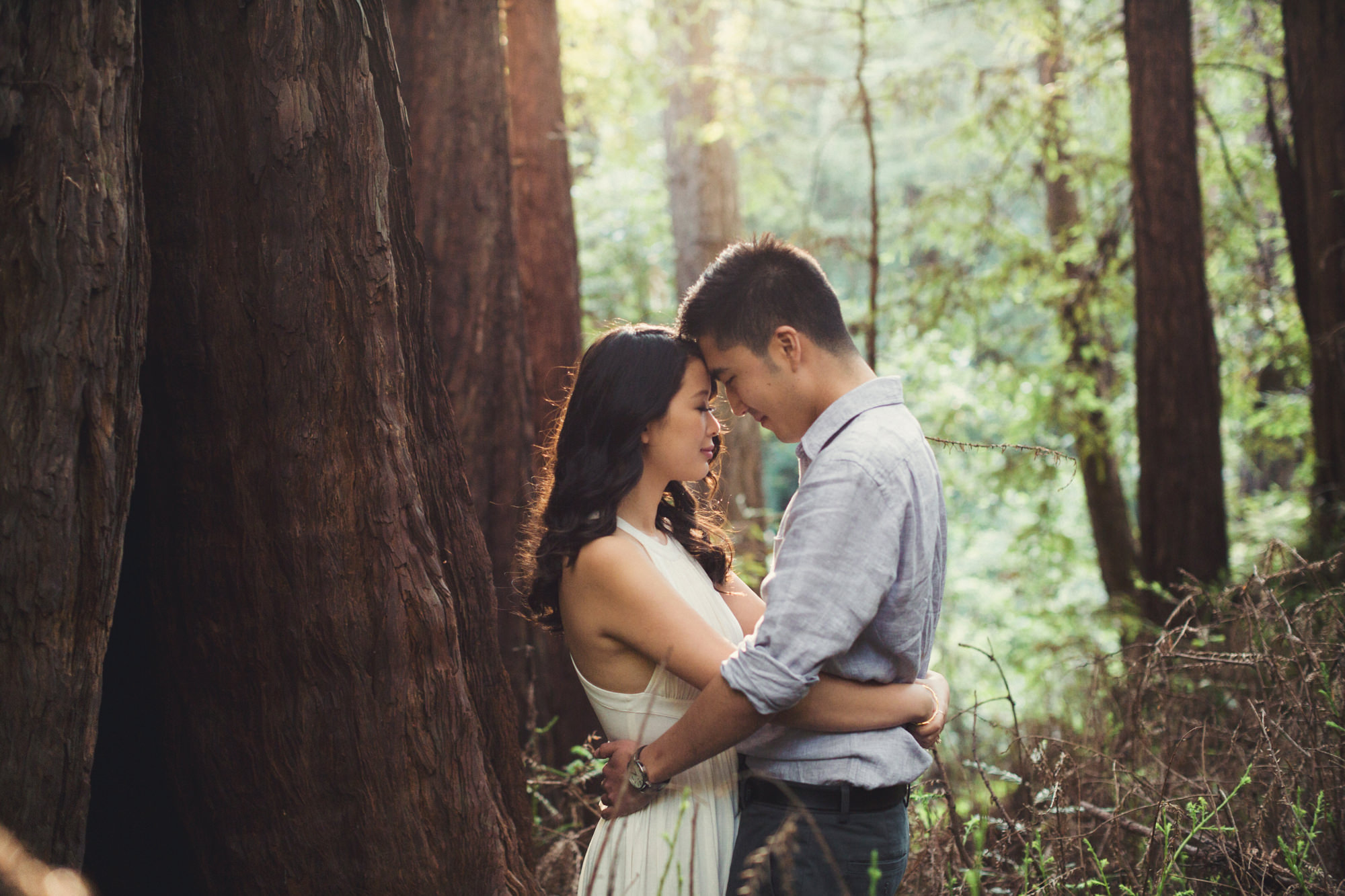 Engagement photos in Muir Woods @Anne-Claire Brun 019